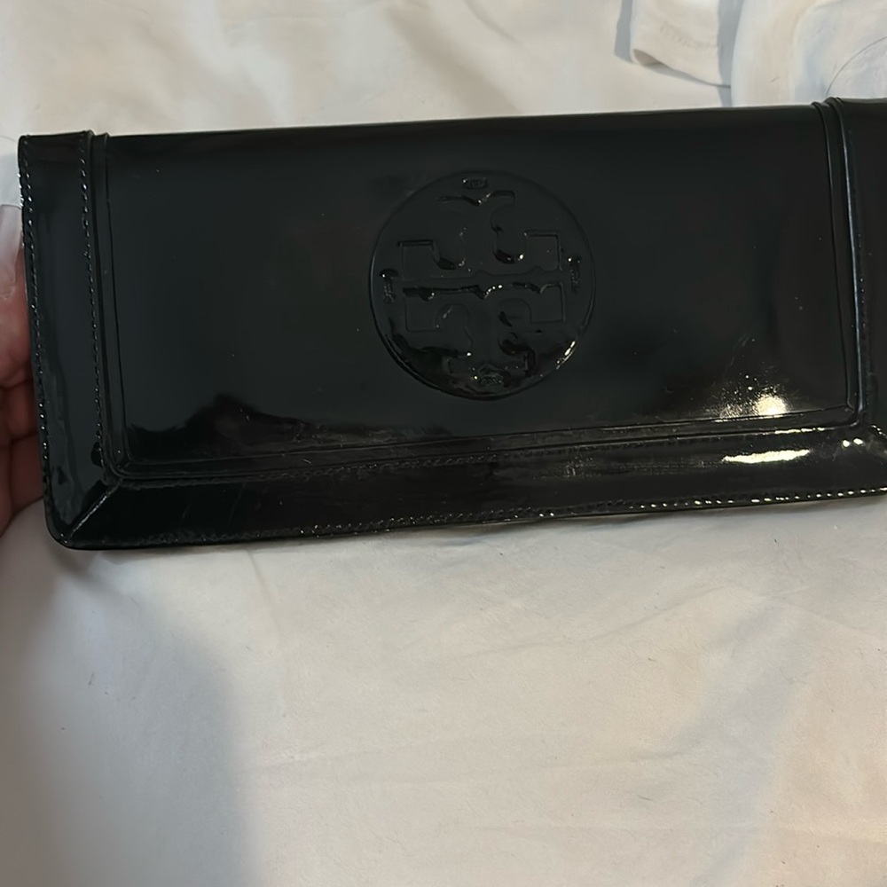Tory Burch Bolsa clutch